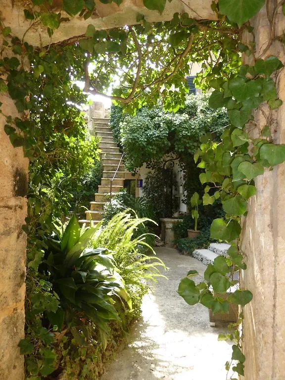 Finca Raims 알가이다 4*,